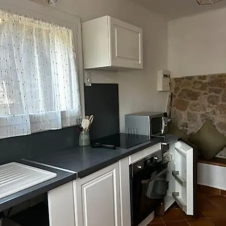 בית נופש Ancienne Petite Bastide Provencale *